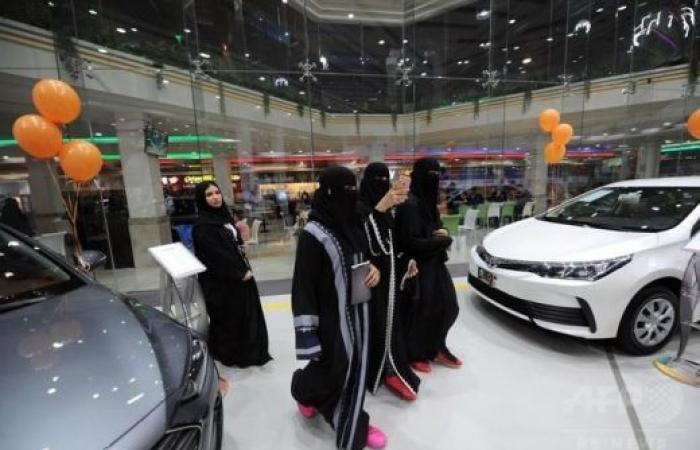 السعودية الأن / مستثمرون: ركود مبيعات السيارات بنسبة 85% وتوقعات بتعافيها بعد قيادة المرأة